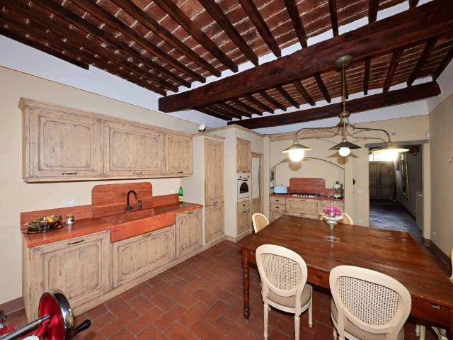 Villa Indipendente in vendita a Castiglion Fiorentino, Toscana