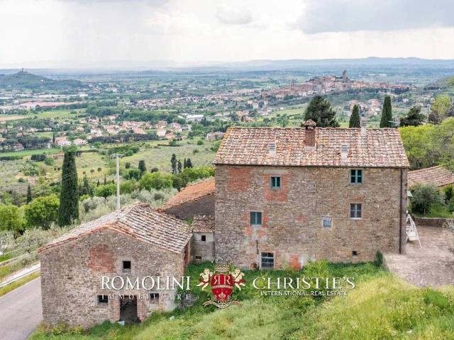 Rustico in vendita a Castiglion Fiorentino, Toscana