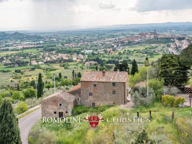 Rustico in vendita a Castiglion Fiorentino, Toscana