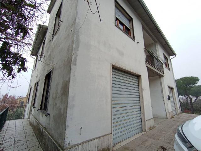 Villa Indipendente in vendita a Castiglion Fiorentino, Toscana