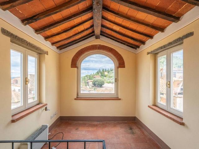 Villa Indipendente in vendita a Castiglion Fiorentino, Toscana