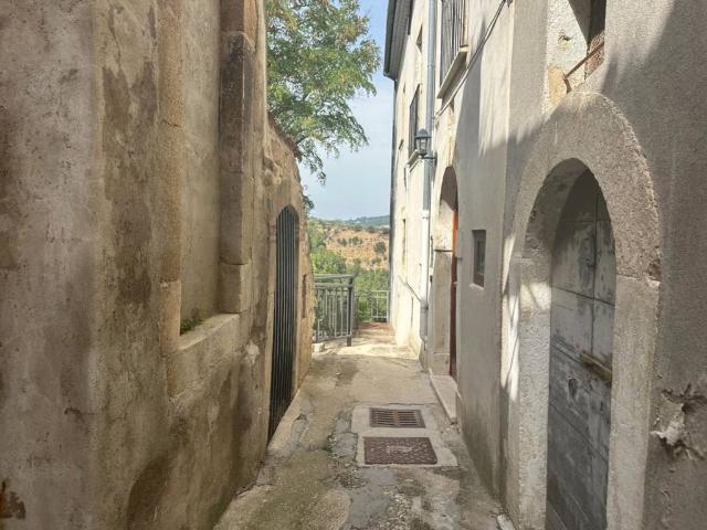 Villa Indipendente in vendita a Castiglione A Casauria, Abruzzo
