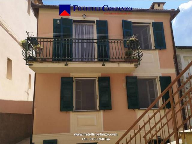 Villa Indipendente in vendita a Castiglione Chiavarese, Liguria