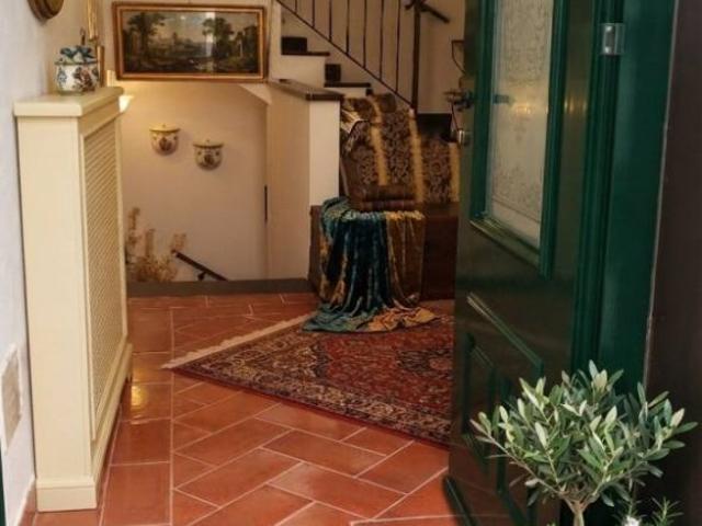 Villa Indipendente in vendita a Missano, Castiglione Chiavarese