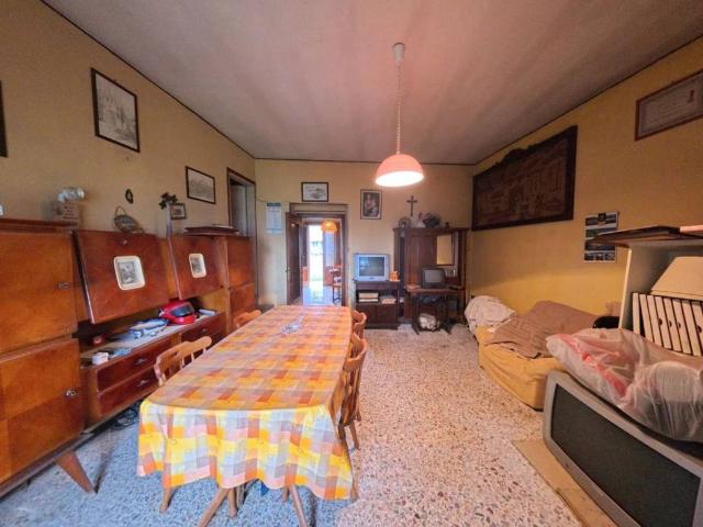 Villa Indipendente in vendita a Castiglione D'adda, Lombardia