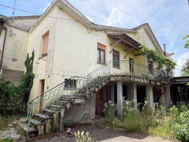 Villa Indipendente in vendita a Castiglione D'adda, Lombardia
