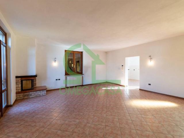 Villa Indipendente in vendita a Castiglione D'adda, Lombardia