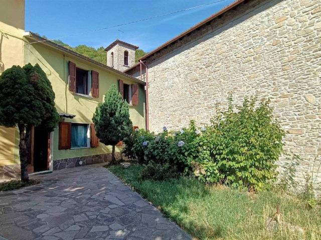 Villa Indipendente in vendita a Unione dell'Appennino Bolognese, Castiglione Dei Pepoli