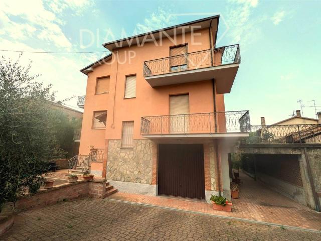 Villa Indipendente in vendita a Gioiella, Umbria