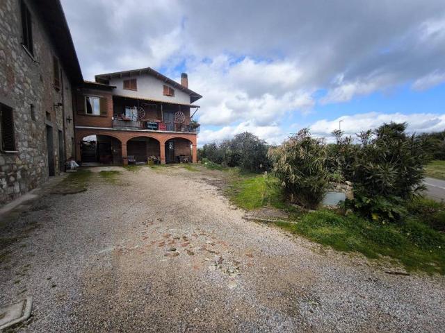 Villa Indipendente in vendita a Carraia, Gioiella