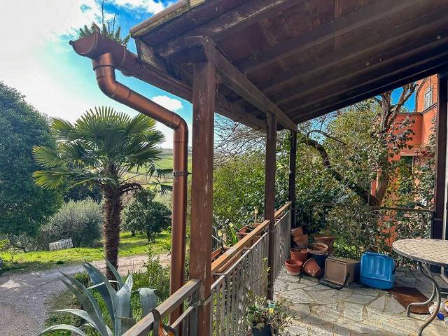 Villa Indipendente in vendita a Vaiano, Gioiella