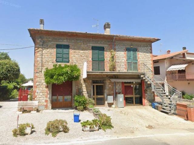 Villa Indipendente in vendita a Macchie, Gioiella