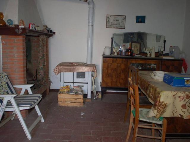 Villa Indipendente in vendita a Macchie, Gioiella