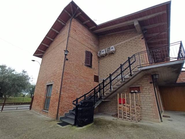 Villa Indipendente in vendita a Gioiella