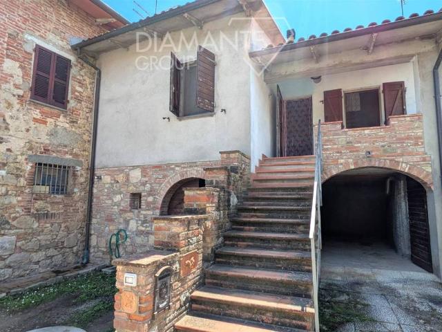 Villa Indipendente in vendita a Carraia, Gioiella