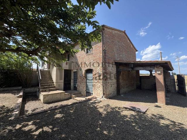 Villa Indipendente in vendita a Macchie, Gioiella
