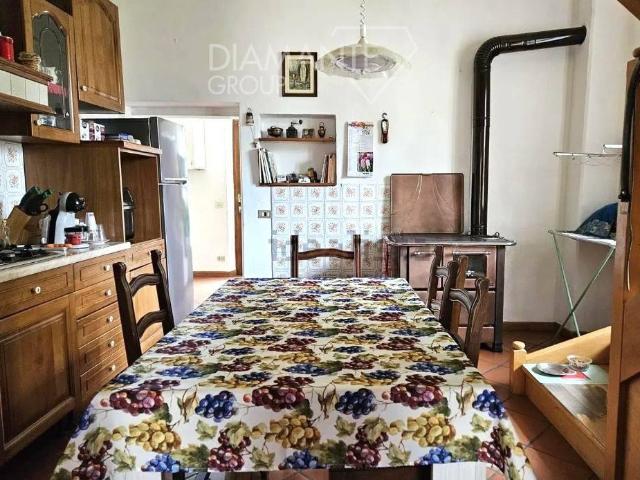 Villa Indipendente in vendita a Poggetto, Gioiella