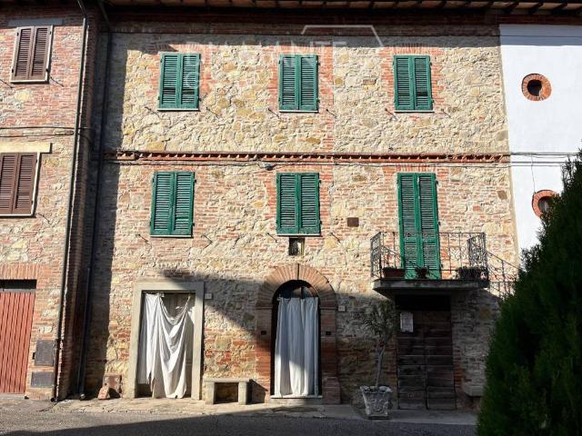 Villa Indipendente in vendita a Poggetto, Gioiella