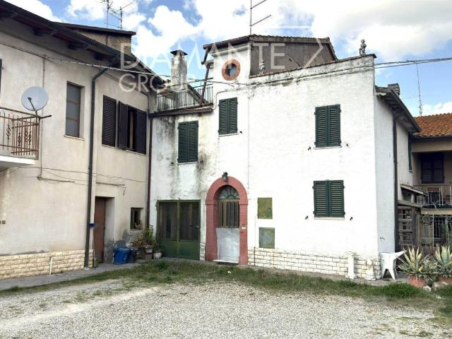 Villa Indipendente in vendita a Carraia, Gioiella