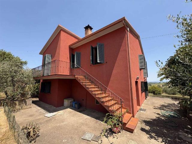 Villa Indipendente in vendita a Vaiano, Gioiella