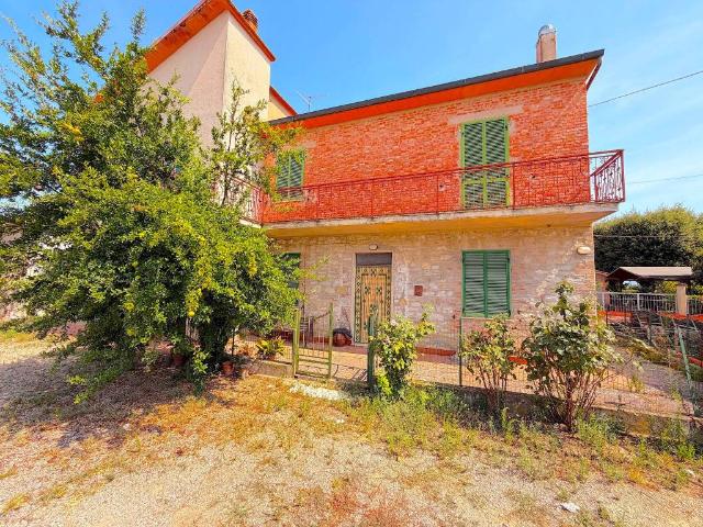 Villa Indipendente in vendita a I Cuffi-Marchetti, Castiglione del Lago