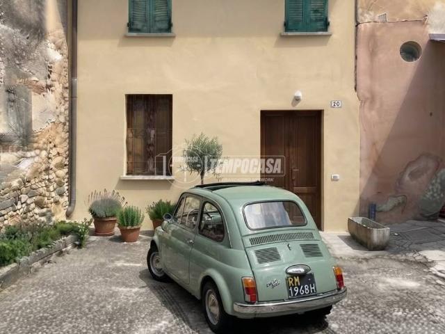 Villa Indipendente in vendita a Castiglione delle Stiviere, Mantova