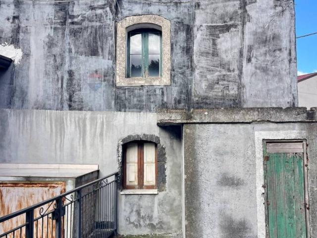 Villa Indipendente in vendita a Castiglione Di Sicilia, Sicilia