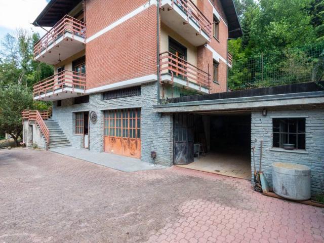 Villa Indipendente in vendita a Castiglione Torinese, Piemonte