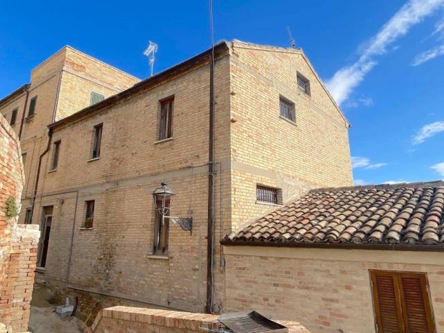 Villa Indipendente in vendita a Marche, Ascoli Piceno