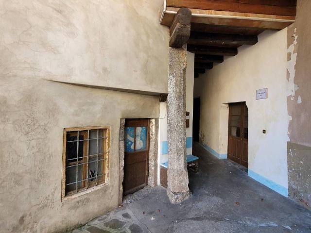 Villa Indipendente in vendita a Castione Della Presolana, Lombardia