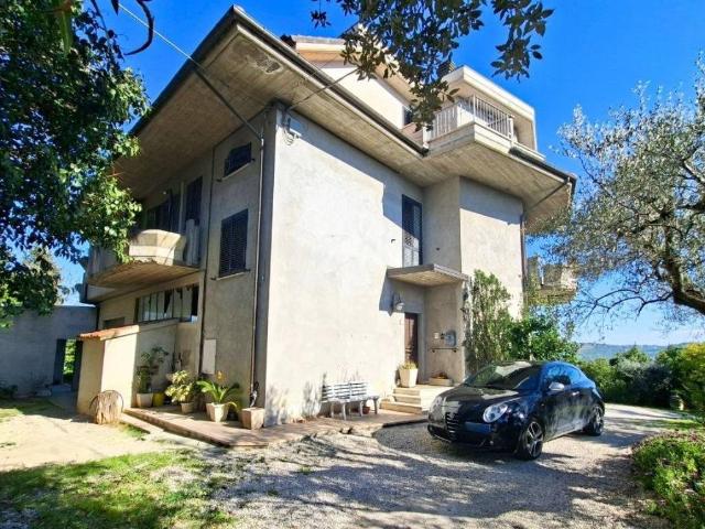 Villa Indipendente in vendita a Marche, Ascoli Piceno