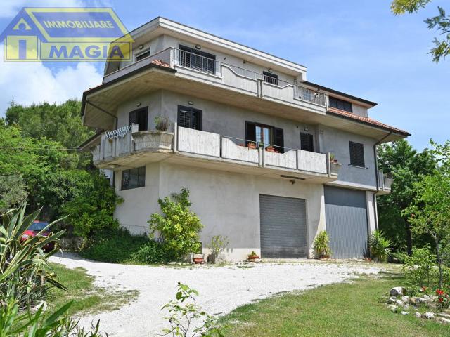 Villa Indipendente in vendita a Marche, Ascoli Piceno