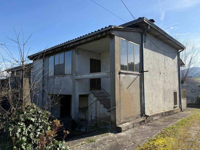 Villa Indipendente in vendita a Castro Dei Volsci, Lazio
