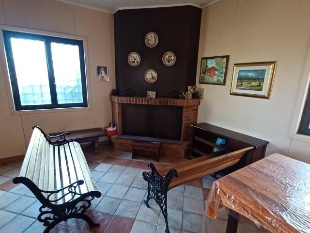 Villa Indipendente in vendita a Amaseno, Lazio