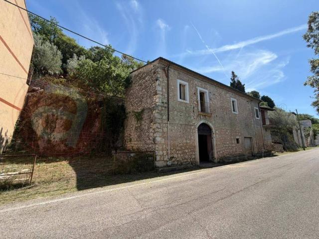 Villa Indipendente in vendita a Castrocielo, Lazio