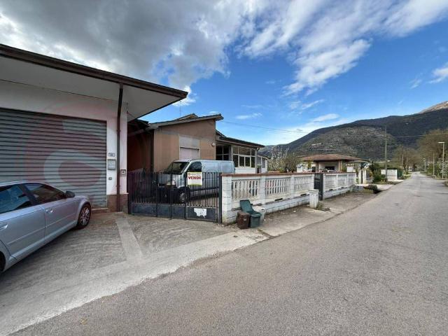 Villa Indipendente in vendita a Castrocielo, Lazio