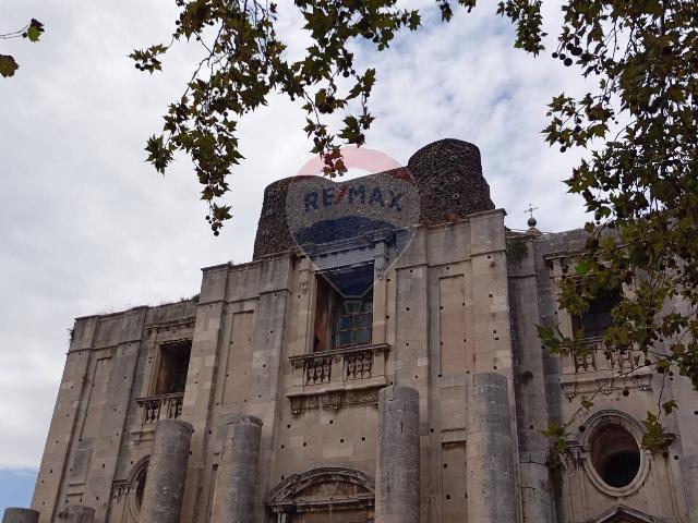 Villa Indipendente in vendita a Centro storico, Catania