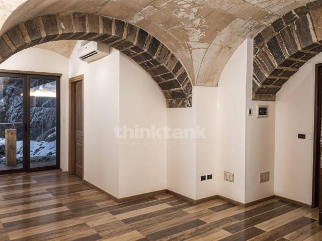 Villa Indipendente in vendita a Centro storico, Catania