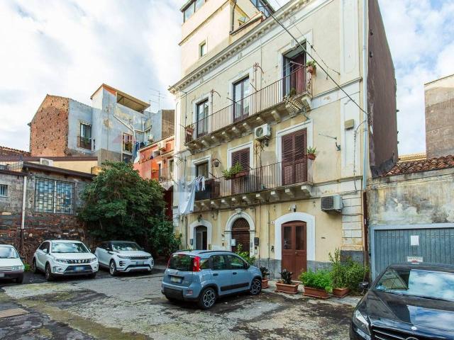 Appartamento in vendita a Centro storico, Catania