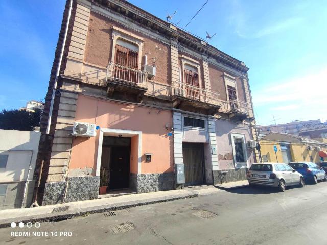 Villa Indipendente in vendita a Picanello-Ognina-Barriera-Canalicchio, Catania