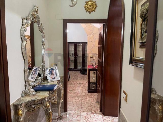 Villa Indipendente in vendita a Centro storico, Catania