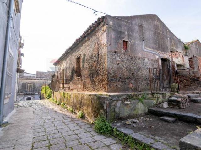 Villa Indipendente in vendita a Centro storico, Catania