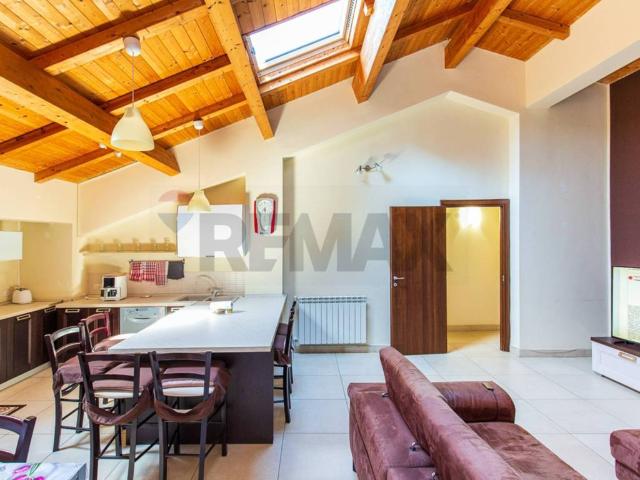 Villa Indipendente in vendita a Centro storico, Catania