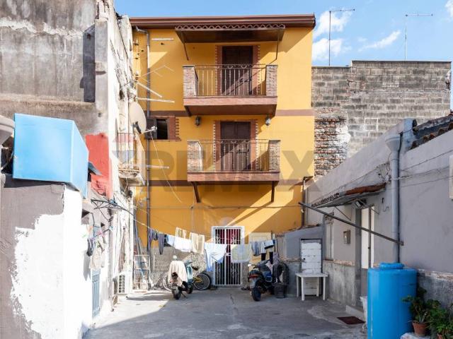 Villa Indipendente in vendita a Centro storico, Catania