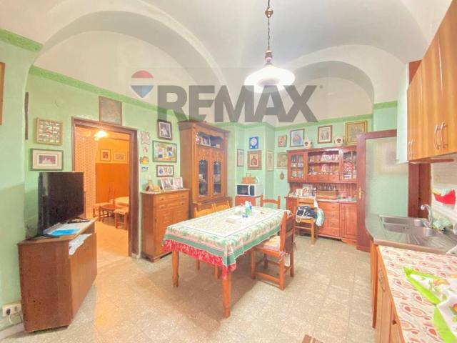 Villa Indipendente in vendita a Centro storico, Catania