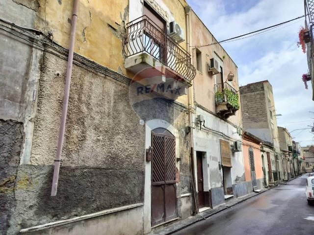 Villa Indipendente in vendita a Centro storico, Catania