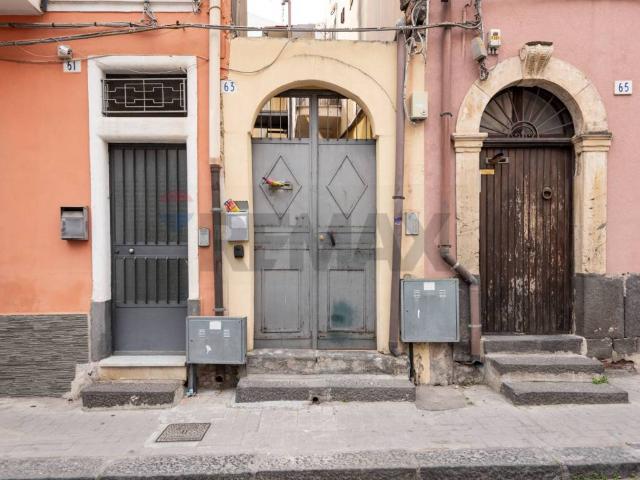 Villa Indipendente in vendita a Centro storico, Catania