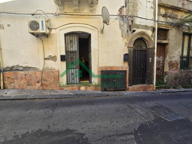 Villa Indipendente in vendita a Centro storico, Catania