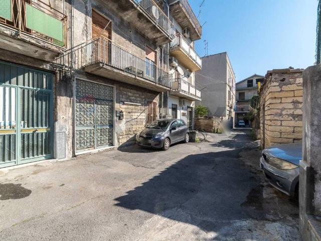 Villa Indipendente in vendita a Picanello-Ognina-Barriera-Canalicchio, Catania