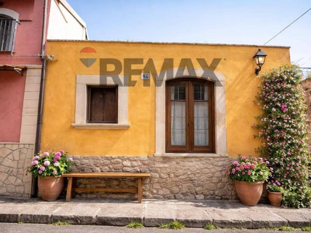 Villa Indipendente in vendita a Borgo-Sanzio, Catania